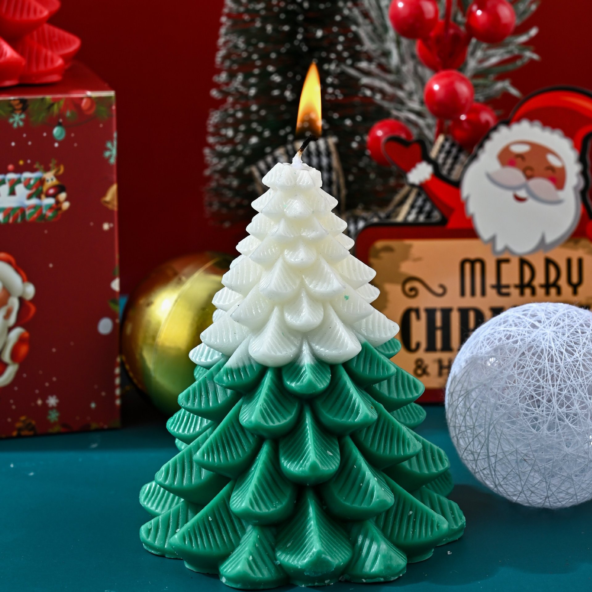 Xmas Home Fragrance - 手作りのクリスマスツリー型アロマキャンドル。香りの良いキャンドルで、クリスマスデコレーションや、自宅やオフィスでの装飾に最適。プレゼントにも。