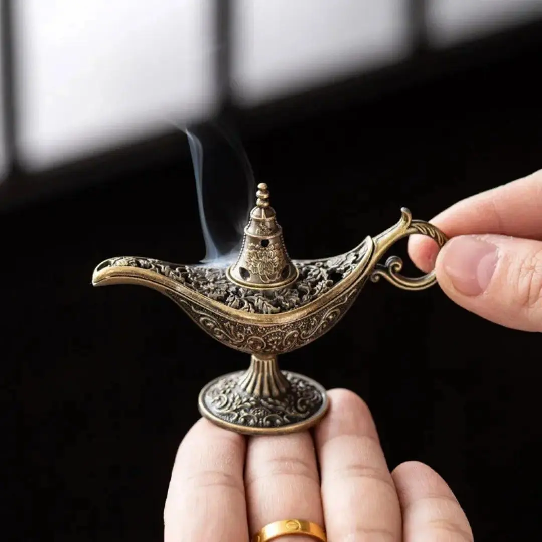 魔法のランプが付いた、アンティーク調のアラジン香炉。バフール - Home Fragrance Lamp のレビューと価格